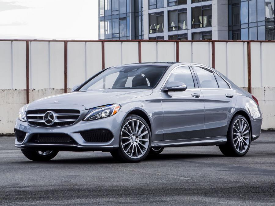  Mercedes-Benz C300 4Matic AMG Line 2015 года  (US) (фото 3 из 23)